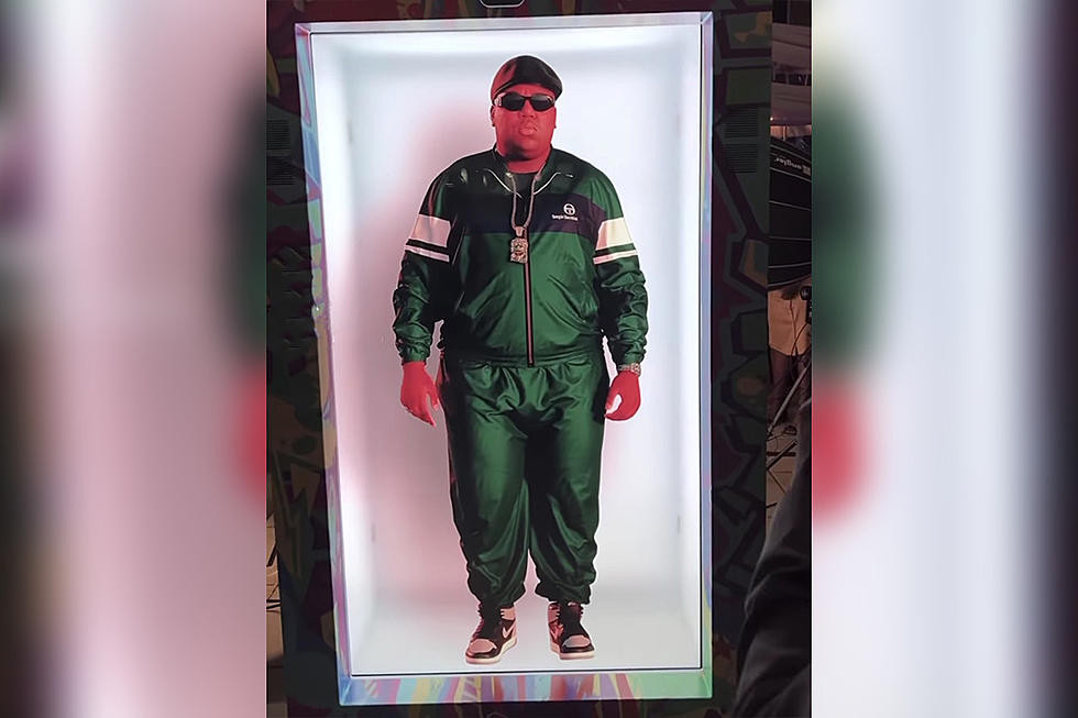 Click image for larger version

Name:	attachment-Biggie-hologram.jpg?w=980&amp;q=75.jpg
Views:	36
Size:	94.8 KB
ID:	173030